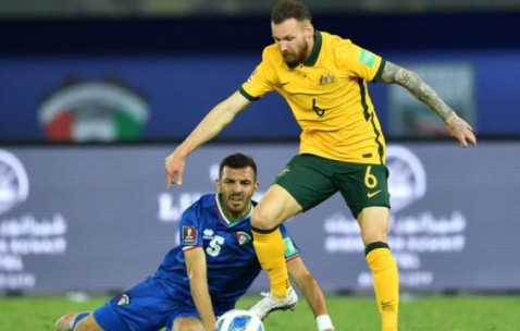 澳洲头号杀器蓄势待发：首战拿3分 期待并肩罗基奇