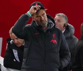 多多28官网-尴尬！混乱！灾难！名宿对利物浦集体崩盘目瞪口呆